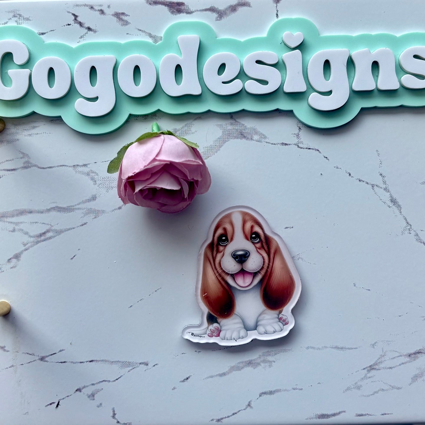 BASSET HOUND 2.5" Acrylic Full Cover Magnet with Back Magnet - Stylish and Durable